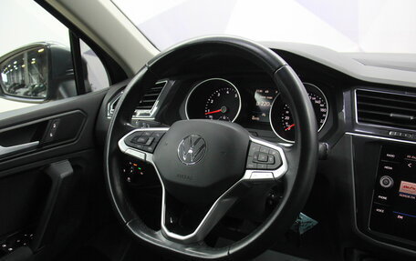 Volkswagen Tiguan II, 2021 год, 2 677 000 рублей, 18 фотография