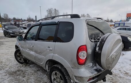 Chevrolet Niva I рестайлинг, 2010 год, 515 000 рублей, 2 фотография