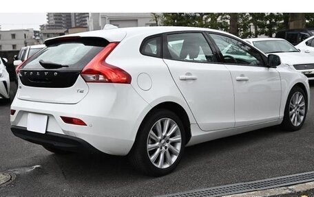 Volvo V40 II рестайлинг, 2019 год, 1 190 000 рублей, 6 фотография