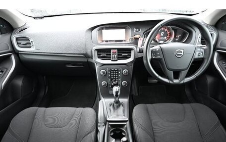 Volvo V40 II рестайлинг, 2019 год, 1 190 000 рублей, 9 фотография