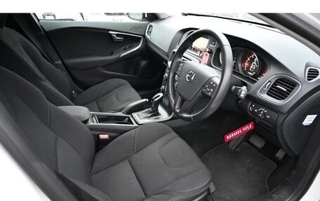 Volvo V40 II рестайлинг, 2019 год, 1 190 000 рублей, 10 фотография