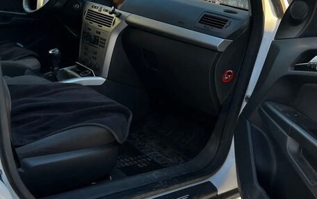 Opel Astra J, 2012 год, 700 000 рублей, 12 фотография