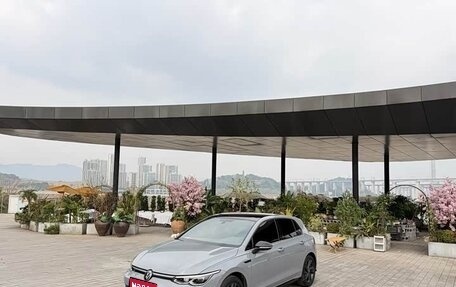 Volkswagen Golf VIII, 2022 год, 1 950 000 рублей, 1 фотография