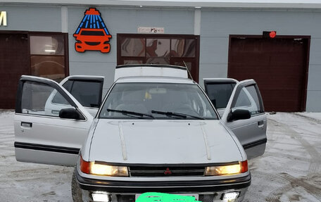 Mitsubishi Lancer VII, 1989 год, 190 000 рублей, 1 фотография