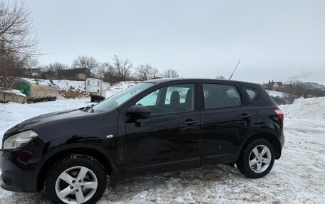 Nissan Qashqai, 2010 год, 950 000 рублей, 2 фотография