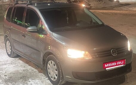 Volkswagen Touran III, 2011 год, 1 190 000 рублей, 3 фотография