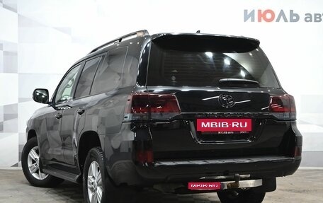 Toyota Land Cruiser 200, 2016 год, 5 310 000 рублей, 4 фотография