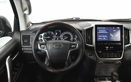 Toyota Land Cruiser 200, 2016 год, 5 310 000 рублей, 13 фотография