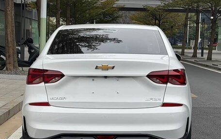 Chevrolet Monza, 2023 год, 1 300 000 рублей, 5 фотография