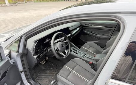 Volkswagen Golf VIII, 2022 год, 1 950 000 рублей, 8 фотография