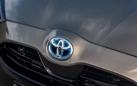 Toyota Yaris, 2023 год, 1 220 000 рублей, 11 фотография