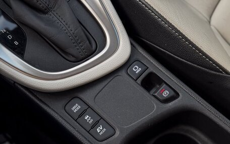 Toyota Yaris, 2023 год, 1 220 000 рублей, 13 фотография