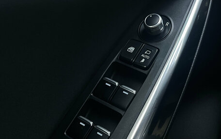 Mazda 6, 2018 год, 1 980 000 рублей, 20 фотография