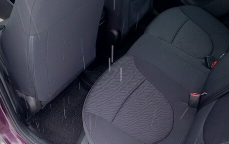 Hyundai Solaris II рестайлинг, 2011 год, 900 000 рублей, 4 фотография