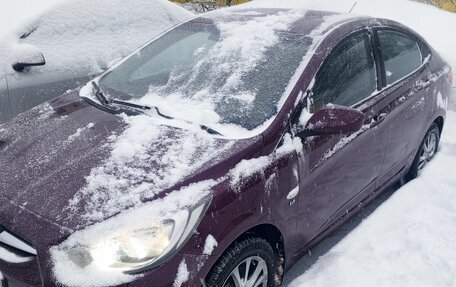 Hyundai Solaris II рестайлинг, 2011 год, 900 000 рублей, 10 фотография