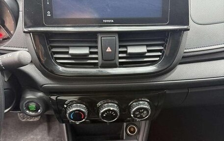 Toyota Vios III, 2022 год, 990 000 рублей, 10 фотография