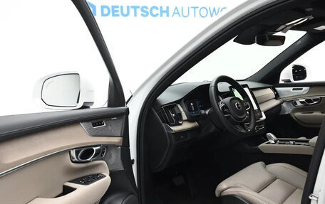 Volvo XC90 II рестайлинг, 2025 год, 7 500 000 рублей, 10 фотография