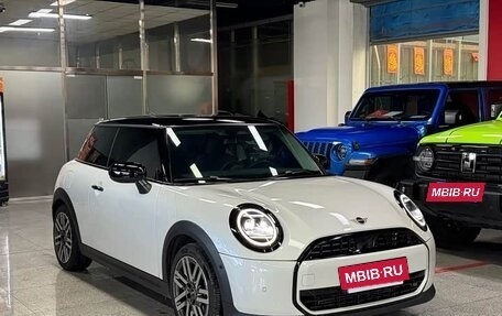 MINI Hatch, 2025 год, 3 300 000 рублей, 3 фотография