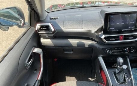 Toyota Raize I, 2022 год, 1 319 000 рублей, 10 фотография