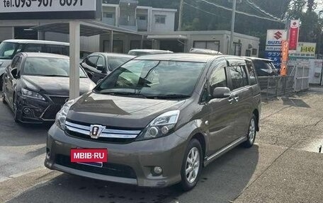 Toyota ISis I, 2013 год, 994 000 рублей, 2 фотография