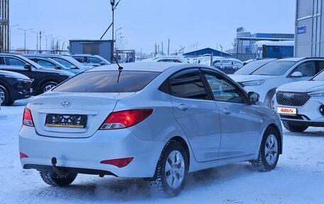 Hyundai Solaris II рестайлинг, 2015 год, 980 000 рублей, 4 фотография