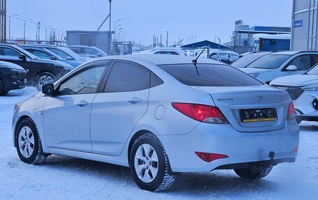 Hyundai Solaris II рестайлинг, 2015 год, 980 000 рублей, 6 фотография