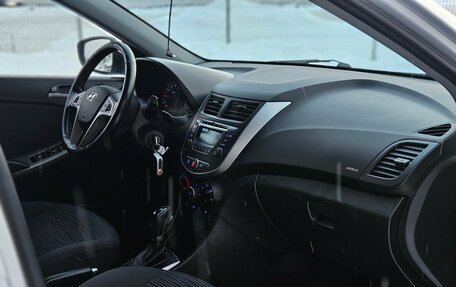 Hyundai Solaris II рестайлинг, 2015 год, 980 000 рублей, 9 фотография