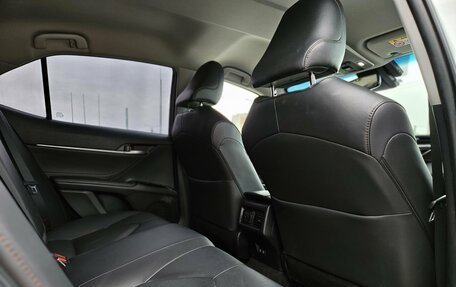 Toyota Camry, 2019 год, 2 890 000 рублей, 13 фотография