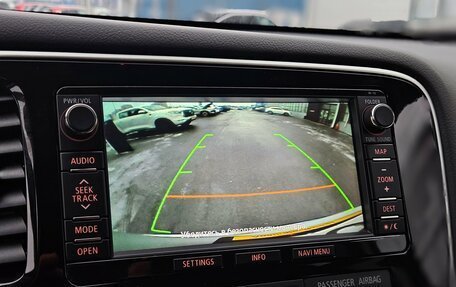 Mitsubishi Outlander III рестайлинг 3, 2015 год, 1 490 000 рублей, 17 фотография