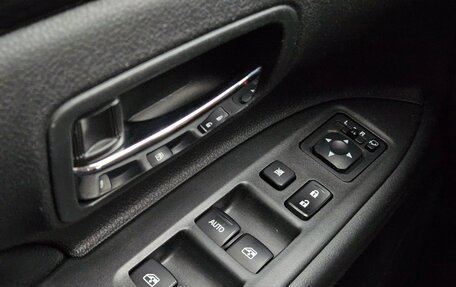 Mitsubishi Outlander III рестайлинг 3, 2015 год, 1 490 000 рублей, 15 фотография