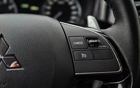 Mitsubishi Outlander III рестайлинг 3, 2015 год, 1 490 000 рублей, 20 фотография