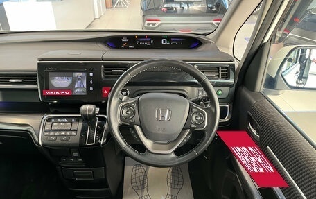 Honda Stepwgn IV, 2015 год, 2 020 000 рублей, 23 фотография