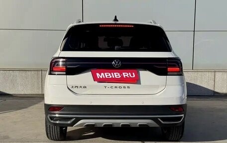 Volkswagen T-Cross I, 2023 год, 1 593 000 рублей, 5 фотография