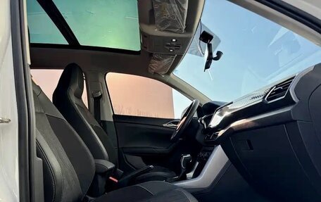 Volkswagen T-Cross I, 2023 год, 1 593 000 рублей, 10 фотография