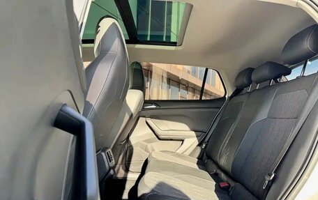 Volkswagen T-Cross I, 2023 год, 1 593 000 рублей, 8 фотография