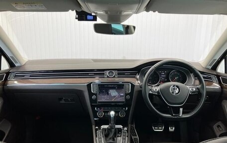 Volkswagen Passat B8 рестайлинг, 2015 год, 1 220 000 рублей, 5 фотография