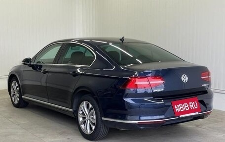 Volkswagen Passat B8 рестайлинг, 2015 год, 1 220 000 рублей, 4 фотография