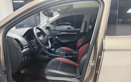 Skoda Karoq I, 2022 год, 1 730 000 рублей, 6 фотография