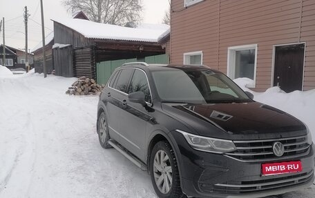 Volkswagen Tiguan II, 2021 год, 3 650 000 рублей, 1 фотография