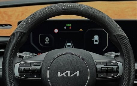 KIA K5, 2025 год, 13 фотография