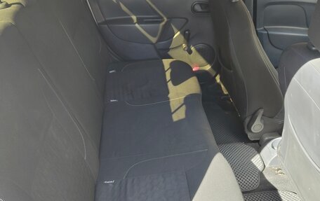 Renault Logan II, 2017 год, 600 000 рублей, 4 фотография