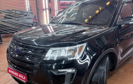 Ford Explorer VI, 2018 год, 3 300 000 рублей, 5 фотография