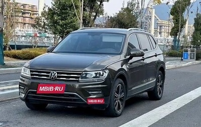 Volkswagen Tiguan II, 2021 год, 1 552 000 рублей, 1 фотография