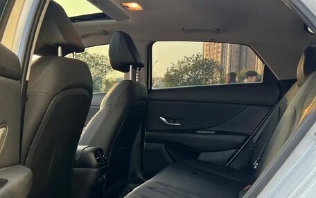 Hyundai Elantra, 2024 год, 1 842 000 рублей, 15 фотография
