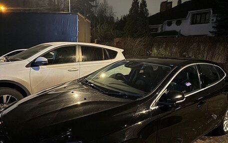 Volvo V40 II рестайлинг, 2015 год, 1 250 000 рублей, 4 фотография