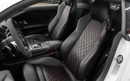 Audi R8, 2016 год, 12 880 000 рублей, 18 фотография