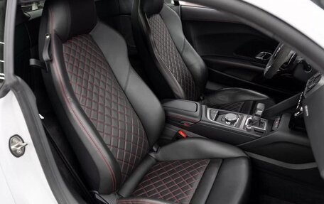 Audi R8, 2016 год, 12 880 000 рублей, 19 фотография