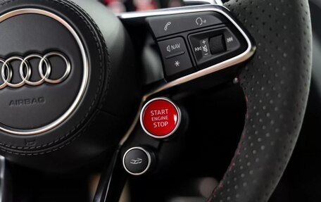 Audi R8, 2016 год, 12 880 000 рублей, 32 фотография