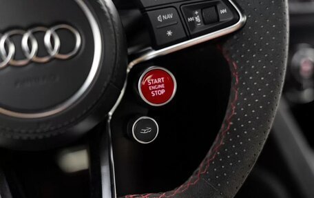 Audi R8, 2016 год, 12 880 000 рублей, 36 фотография