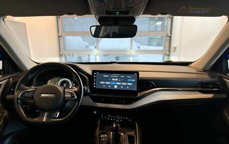 Haval F7 I, 2022 год, 2 300 000 рублей, 9 фотография